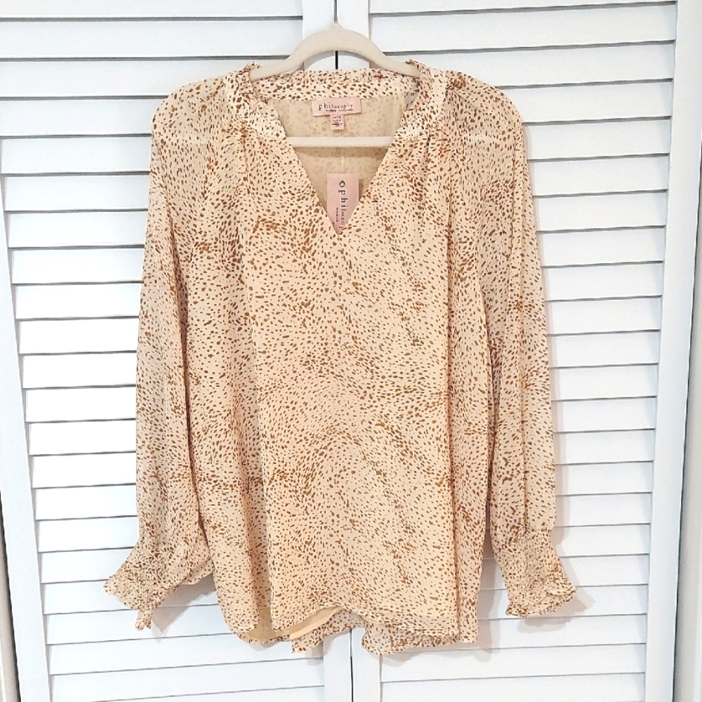 Philosophy Top, Size 1X, Peasant Blouse, Trendy Fawn Print,‎ Elastic Cuffs, NEW!
